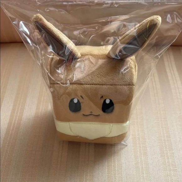 Pokemon Eevee Deck Box - Brown and Cream - Picture 2 of 10